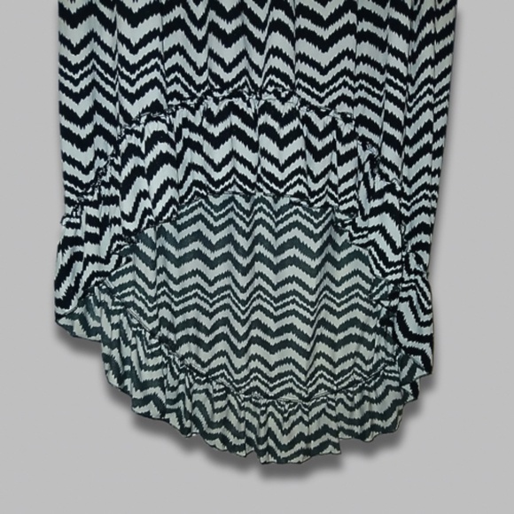 Magic Hi-Low Halter Dress Ruffled Stretchy Smocked Zigzag White/Black Women’s 3X - Picture 2 of 5